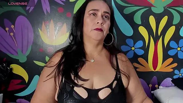 Sharllot_bbw — nake me squirt