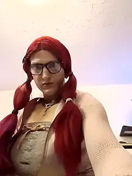 sissytrapdolly24 on StripChat 