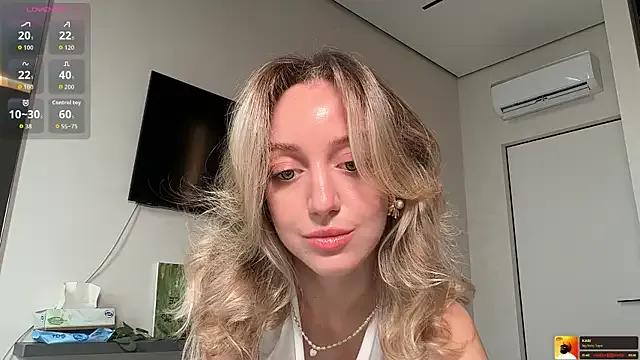 SophieBelll's avatar