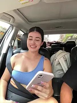 Sweet_and_caramel on StripChat 