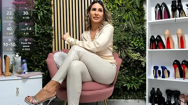 sweetcherry30 on StripChat 