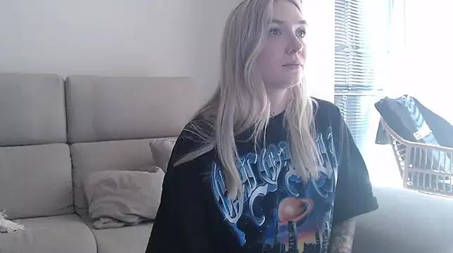 tattoobbgirl on StripChat 