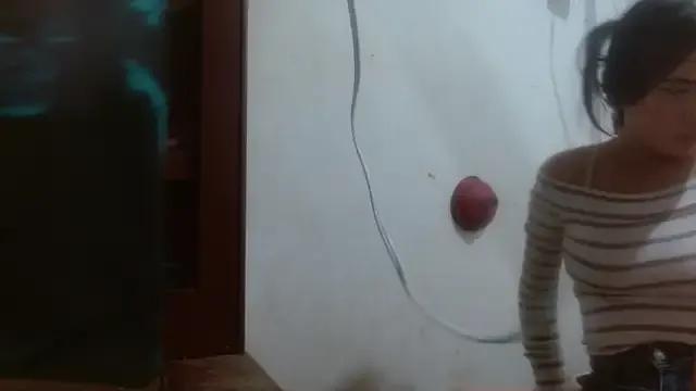 the_breasts_of_desir_'s avatar