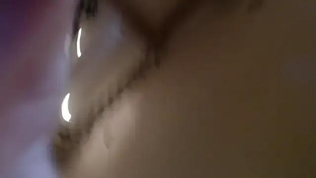 UnCuTupTheBuTT on StripChat 