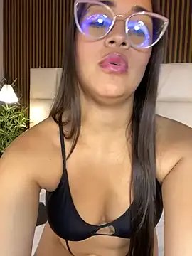 VanneCamiel on StripChat 