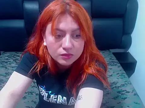 XxMiaSexxyHotxX on StripChat 