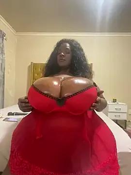 xXXSexyamazon on StripChat 